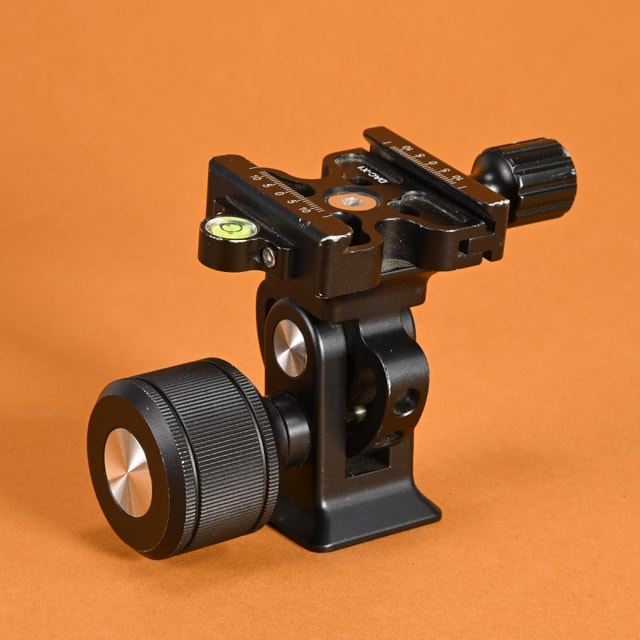 Desmond DMH-2 Monopod Tilt Head with DAC-X1 Clamp