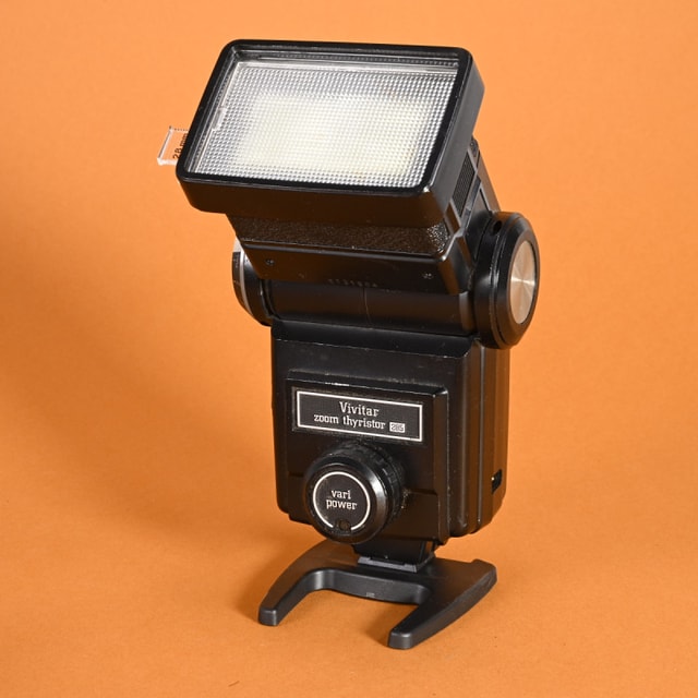 Vivitar 285 Zoom Thyristor Flash with Vivitar PG-1 Quick Release Grip