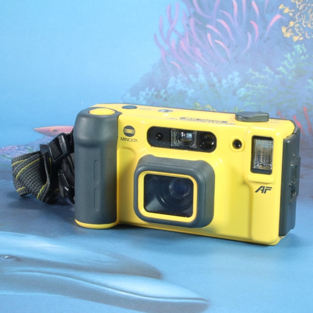 Minolta Weathermatic Dual 35 Camera