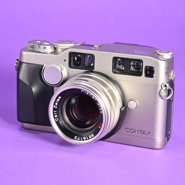 Contax G2 Camera with 45mm f2 Planar Lens