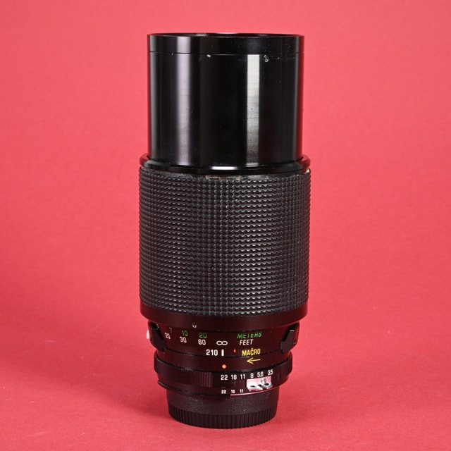Vivitar 70-210mm f3.5 Series 1 VMC Macro Focusing Auto Zoom Lens for Nikon AI