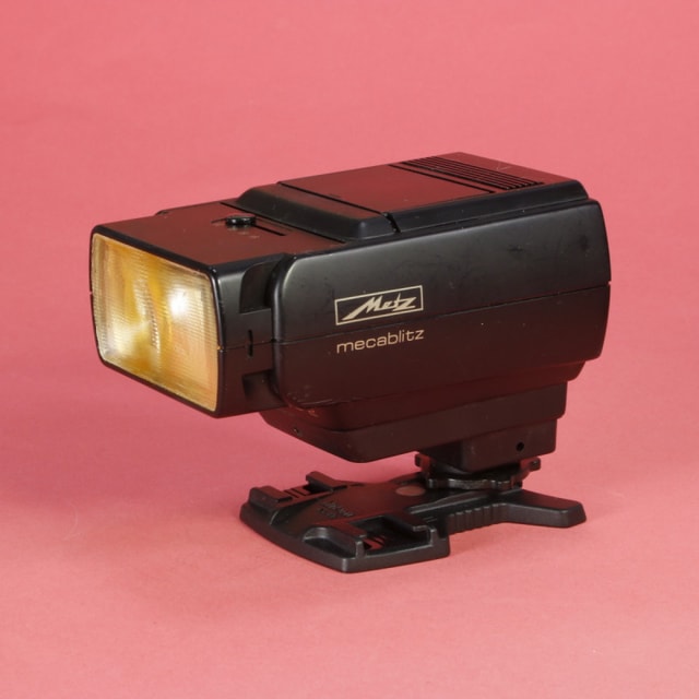 Metz 32 Z-2 Mecablitz Flash