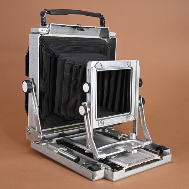 Sakai Toyo Field 4.75x6.5in Half Plate Camera with 4x5 Graflok Back