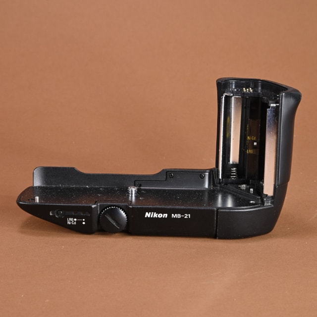 Nikon MB-21 Battery Grip for F4