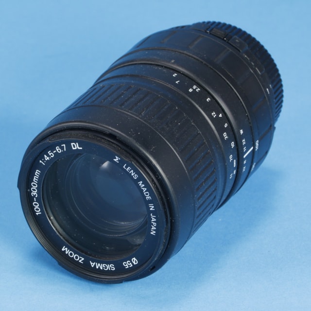 Sigma 100-300mm f4.5-6.7 DL Zoom Lens for Nikon AF