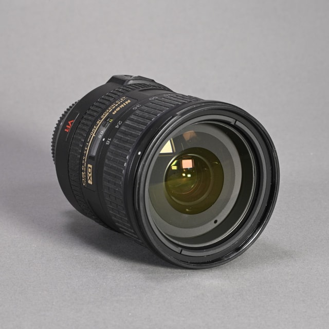 Nikon 18-200mm f3.5-5.6 G ED DX Nikkor AF-S VR Lens for Nikon AF