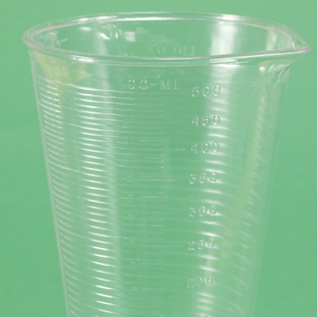 Yankee Graduated Cylinder - 500ml / 16 Liquid Ounce