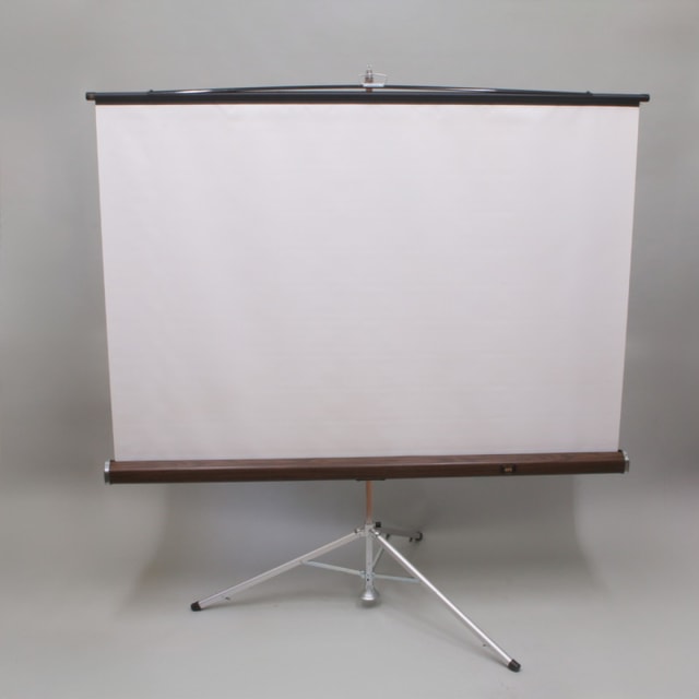 Draper Diplomat 71 inch Projection Screen