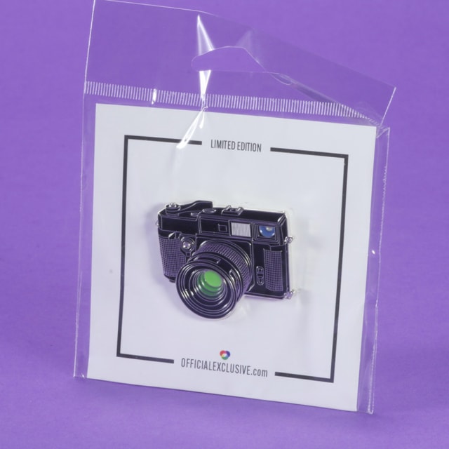Fuji GW690 Enamel Pin