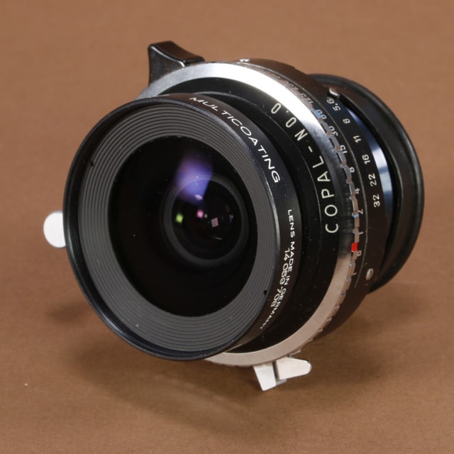 Schneider-Kreuznach 47mm f5.6 Super-Angulon Lens