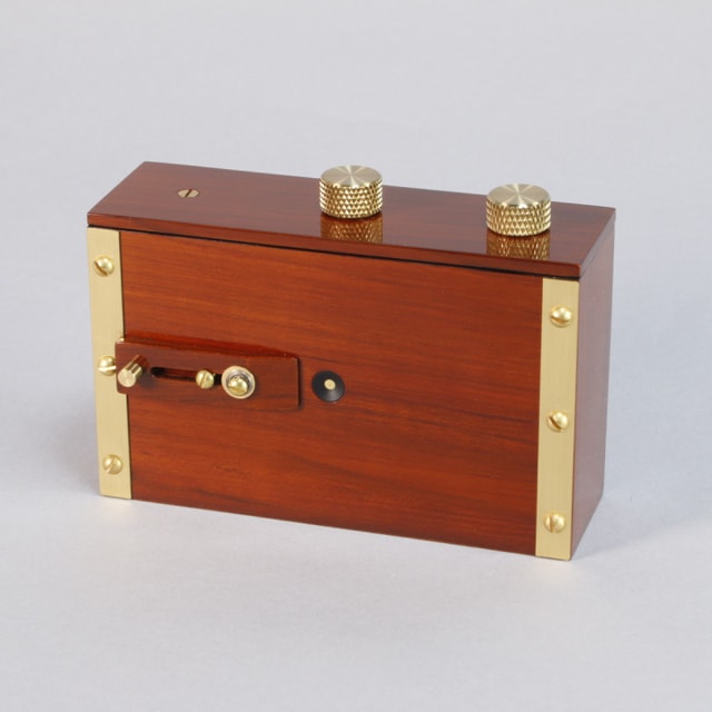 Zero Image 2000 Basic Pinhole Camera - Varnish