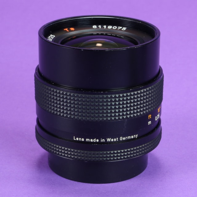 Carl Zeiss 25mm f2.8 Distagon T* Lens for Contax/Yashica