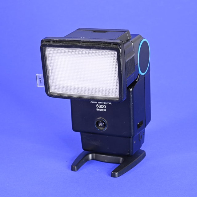 Vivitar Auto Thyristor 5600 System Flash with Vivitar PM/C Module for Canon FD