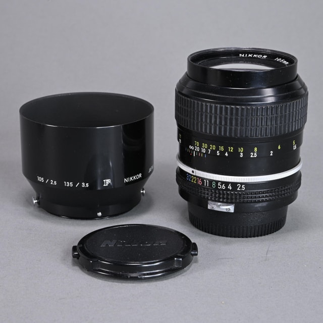 Nikon 105mm f2.5 Nikkor Lens for Nikon Non-AI