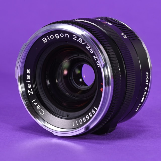Carl Zeiss 28mm f2.8 Biogon ZM T* Lens for Leica M