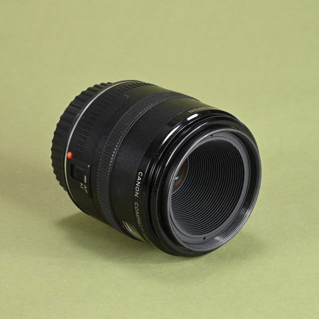 Canon 50mm f2.5 Compact-Macro Lens for EF