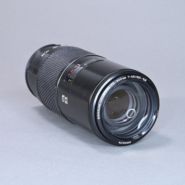 Minolta 75-300mm f4.5-5.6 AF Zoom Lens for Maxxum (Big Beercan Version)