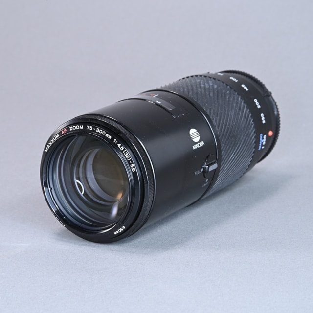 Minolta 75-300mm f4.5-5.6 AF Zoom Lens for Maxxum (Big Beercan Version)