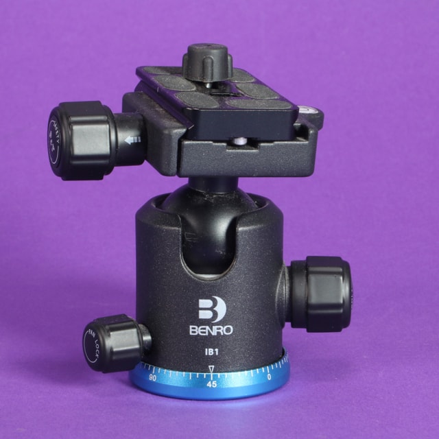 Benro IB1 Triple Action Ball Head