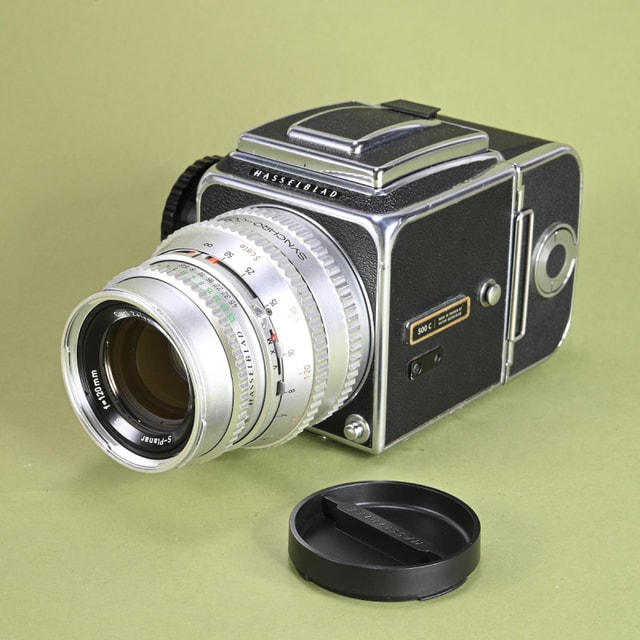 Hasselblad 500C Camera Kit with 120mm f5.6 Lens and 12 Back