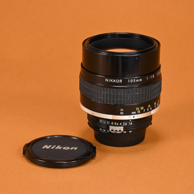 Nikon 105mm f1.8 Nikkor Lens for Nikon AIS