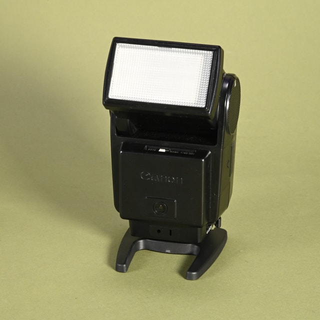 Canon Speedlite 199A Flash