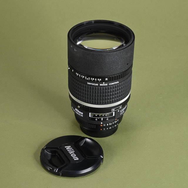 Nikon 135mm f2 D DC-Nikkor Lens for Nikon AF