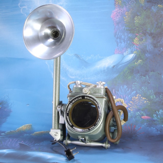 Franke and Heidecke Rolleimarin Rolleiflex Underwater Housing Unit