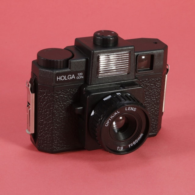 Holga 120GCFN - Glass Lens With Color Flash