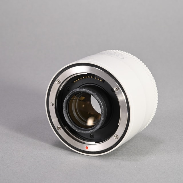 Canon Extender EF 2x III for Canon EF