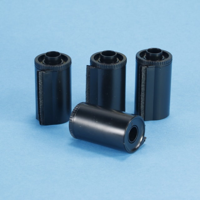 Kalt Reloadable Plastic Film Cassettes - No DX Code - Set of Four
