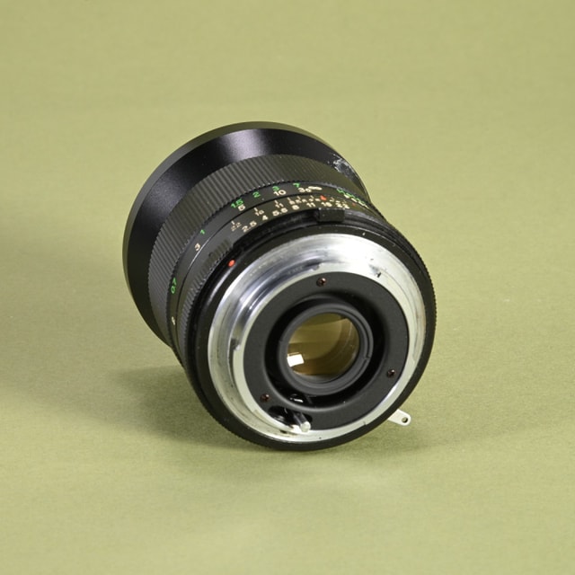 Vivitar 28mm f2.5 Auto Wide-Angle Lens for Minolta MC