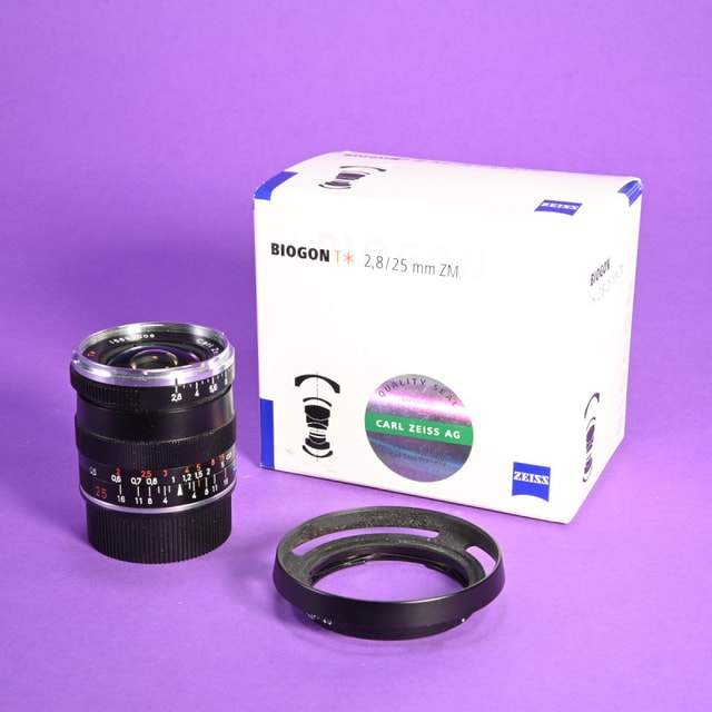 Carl Zeiss 25mm f2.8 ZM T* Biogon Lens for Leica M