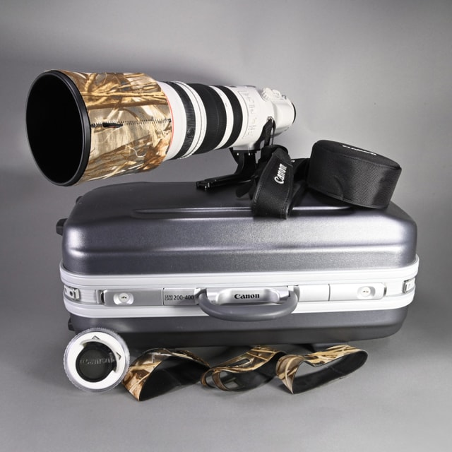 Canon 200-400mm f4 L IS USM Extender 1.4x Lens for Canon EF