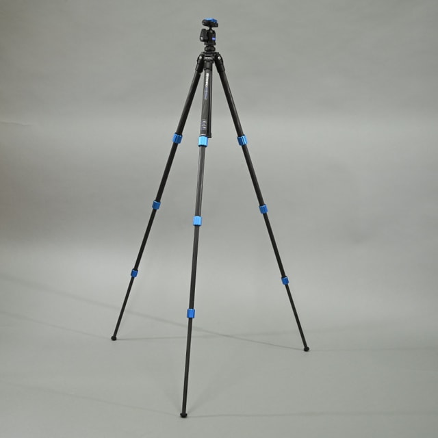 Benro TSL08CN00 Slim Carbon-Fiber Tripod with Ball Head