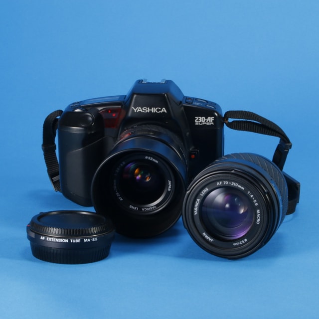 Yashica 230-AF Super Camera Kit
