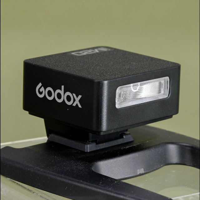 Coming Soon - Godox IM20 Mini Flash - Black