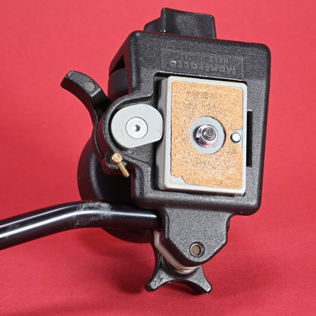 Bogen 3130 Micro Fluid Tripod Head