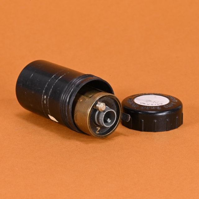 Leica IXMOO Reloadable Film Cassette