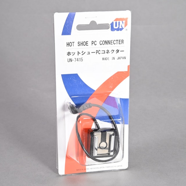 Hot Shoe with PC Sync Cord
