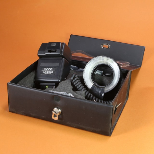 Sunpak Auto DX 8R Macro Flash Ring for Canon FD