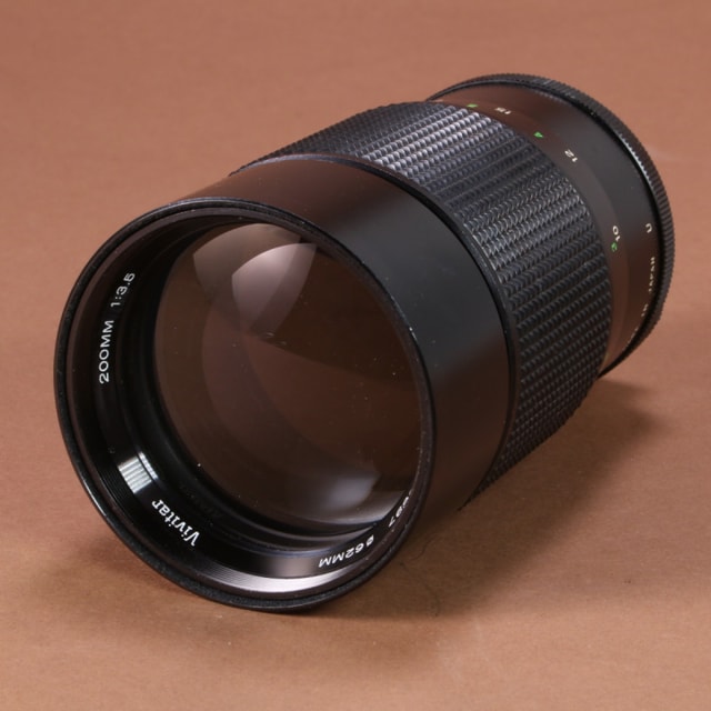 Vivitar 200mm f3.5 Auto Telephoto Lens for M42