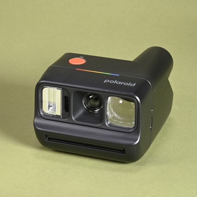 Polaroid Go Instant Camera - Generation 3 - Black