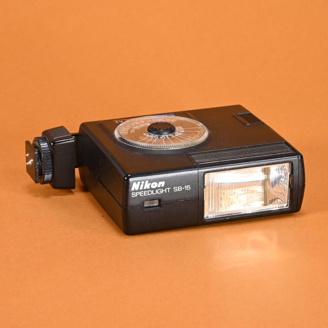 Nikon Speedlight SB-15 Flash