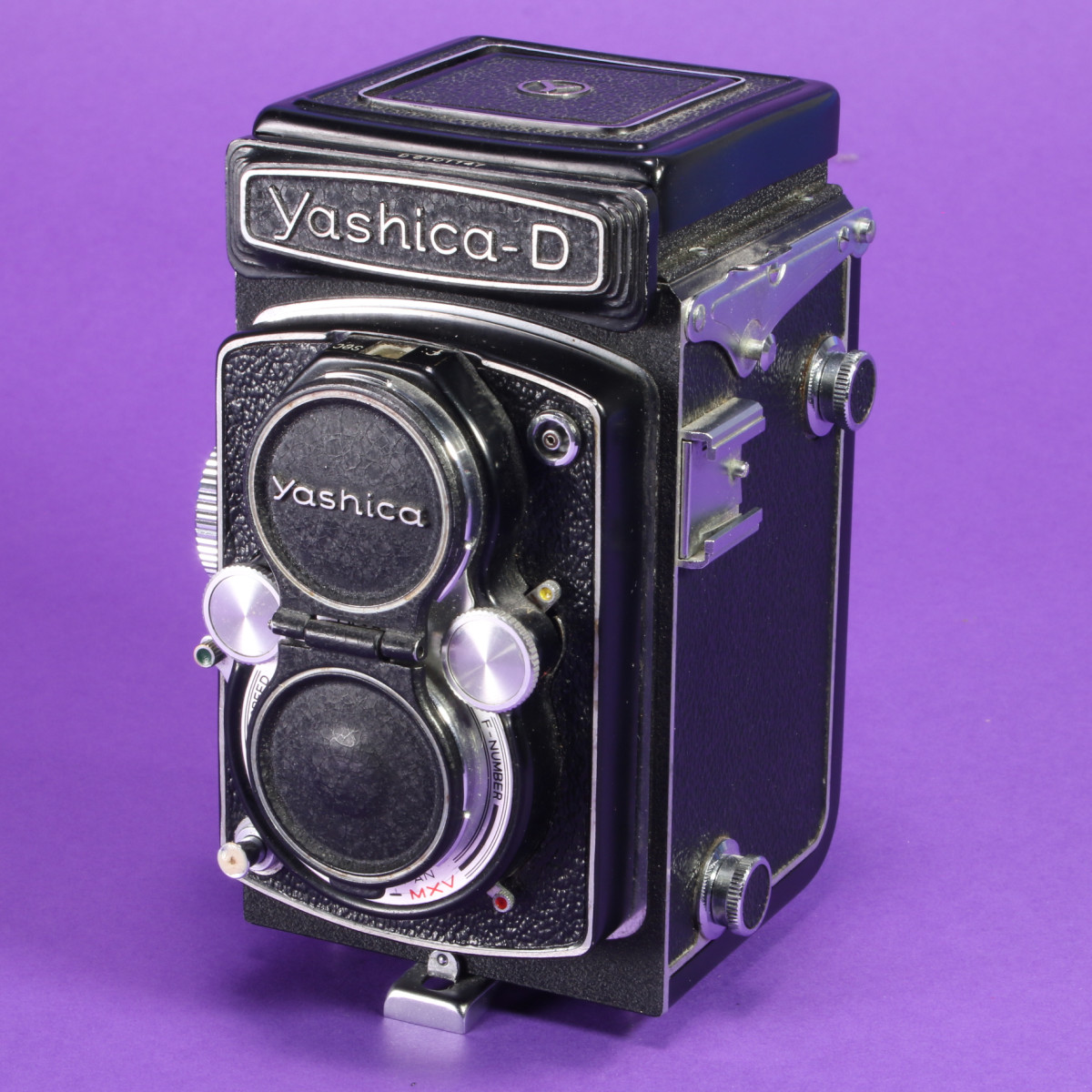 Yashica-D Camera | Blue Moon Camera