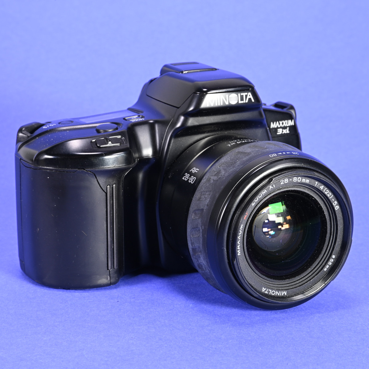 Minolta Maxxum 3xi 35mm SLR Kit with 28-80mm f/4 Lens | Blue Moon