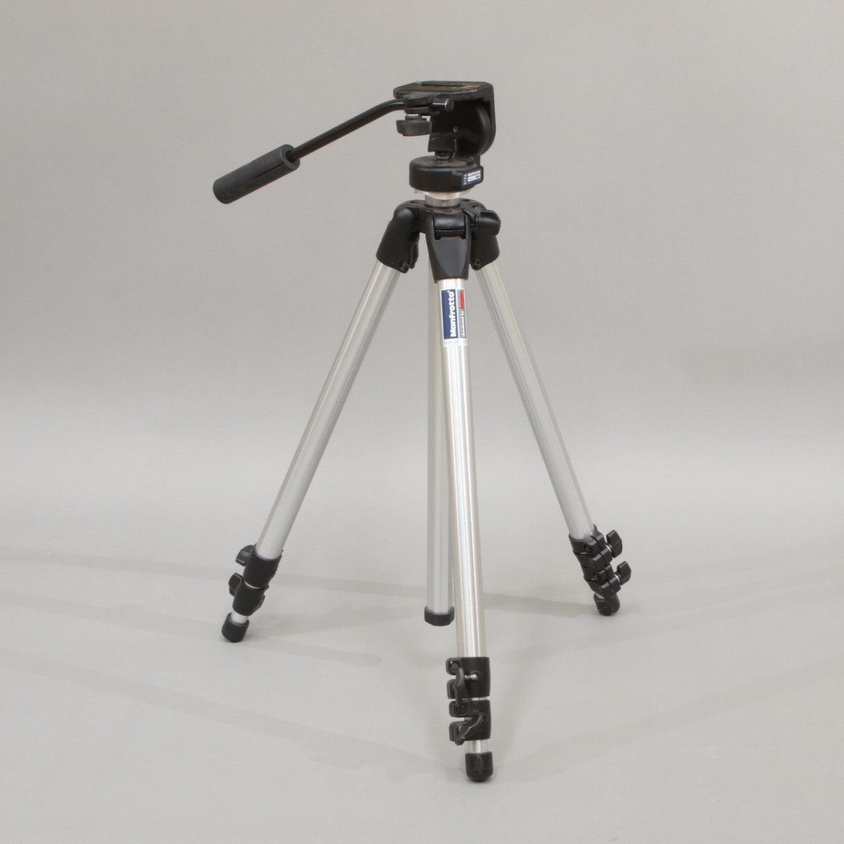 Manfrotto 3011N Tripod with Manfrotto 3126 Fluid Head | Blue Moon 