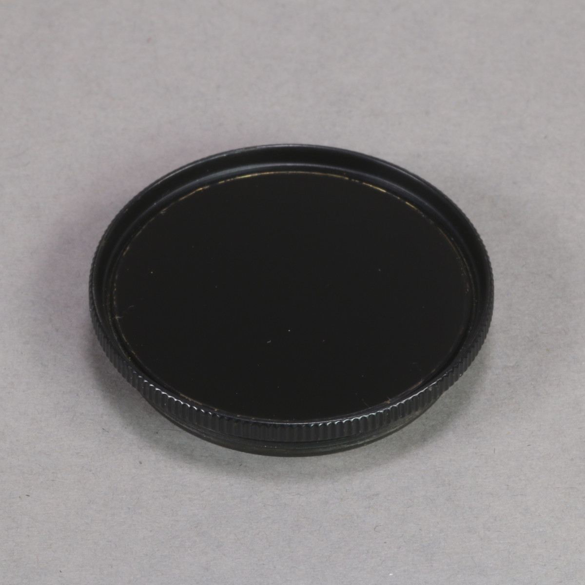 Leica Dark Red (Rd.) Filter for 5cm f2 Summitar Lens | Blue Moon
