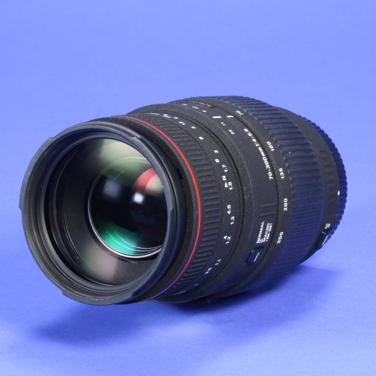 Sigma 70-300mm f4-5.6 APO DG Macro Lens for Canon EF | Blue Moon
